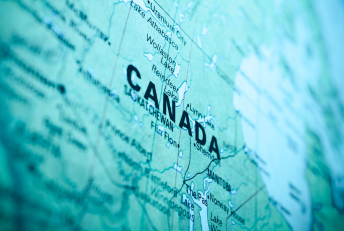 Le gouvernement du Canada ajoute 13 pays au programme d’autorisation de voyage électronique (AVE)
